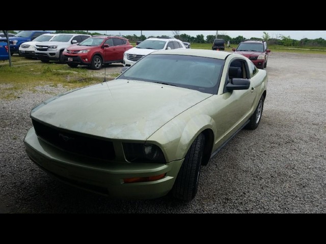 BUY FORD MUSTANG 2005 2DR CPE DELUXE, i-44autoauction