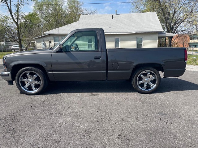 BUY GMC SIERRA 1500 1993 REG CAB 117.5