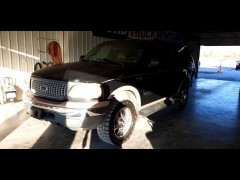 BUY FORD EXPEDITION 1999 119