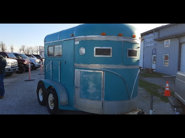 BUY 2 HORSE 2005 TRAILER , i-44autoauction