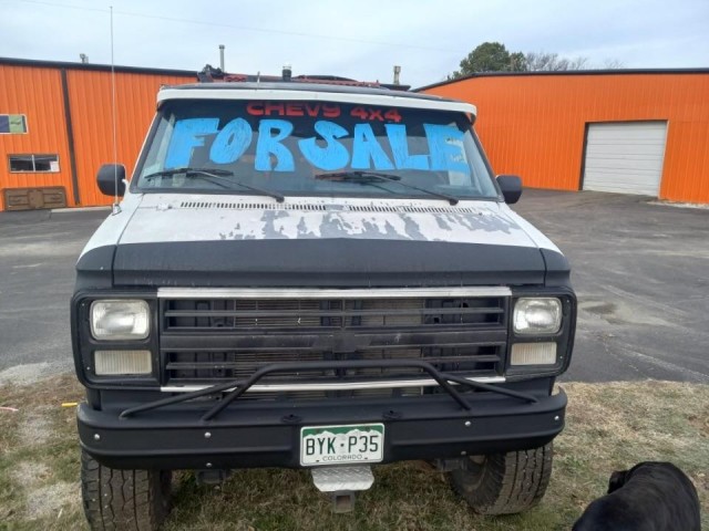BUY CHEVROLET G SERIES VAN 1986 G30 VAN 4X4, i-44autoauction