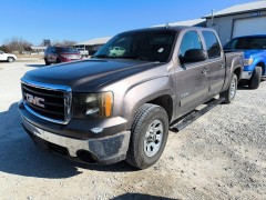 BUY GMC SIERRA 1500 2007 2WD CREW CAB 143.5