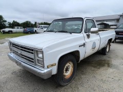 BUY CHEVROLET PICKUP 1986 C20 FLEETSIDE, i-44autoauction