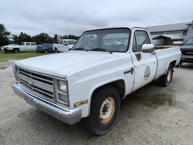 BUY CHEVROLET PICKUP 1986 C20 FLEETSIDE, i-44autoauction
