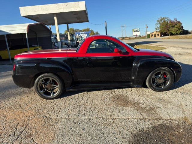 BUY CHEVROLET SSR 2003 REG CAB 116.0
