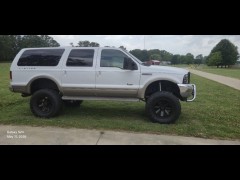 BUY FORD EXCURSION 2000 137