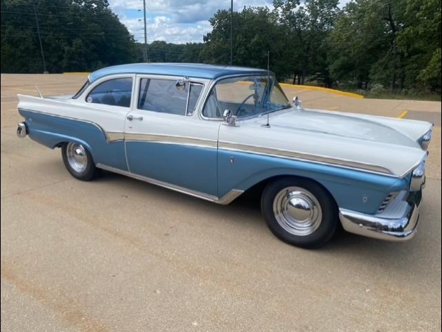 BUY FORD FAIRLANE  300 1957, i-44autoauction